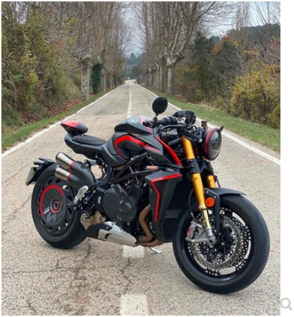 Imported Honda Hornet 250c four-cylinder retro street car large displacement water-cooled sports car road race heavy machine motorcycle